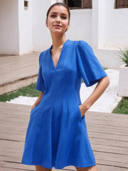 V-Neck Short-Sleeve Dress Pocketed
