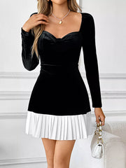 Pleated Hem Sweetheart Neckline Long-Sleeve Mini Dress