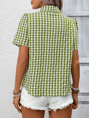 Plaid Button-Up Short-Sleeve Shirt