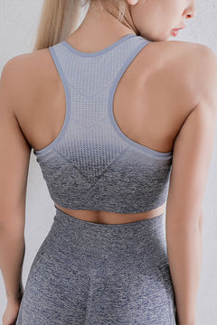 b372061c2de34a7d9407a97f702a01bf-Max