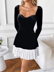 Pleated Hem Sweetheart Neckline Long-Sleeve Mini Dress
